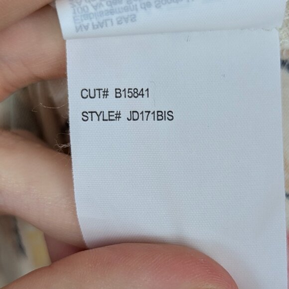 Billabong | Cream Tropical Floral Wrap Dress Size Small - Picture 9 of 9